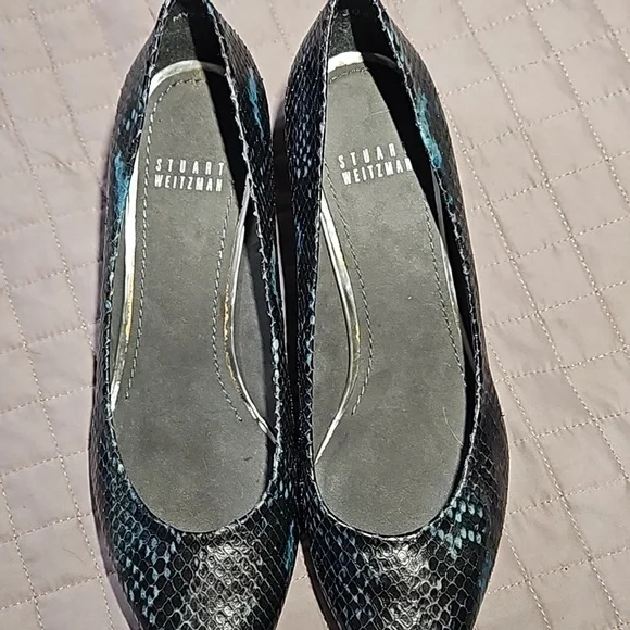 Stuart Weitzman Navy Blue Snakeskin Print Pointed Toe Kitten Heel Size 7.5 - Picture 11 of 16